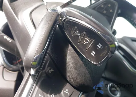 2019 Chevrolet Equinox Lt z USA, uszkodzony, nr VIN 3GNAXKEV2KS661869